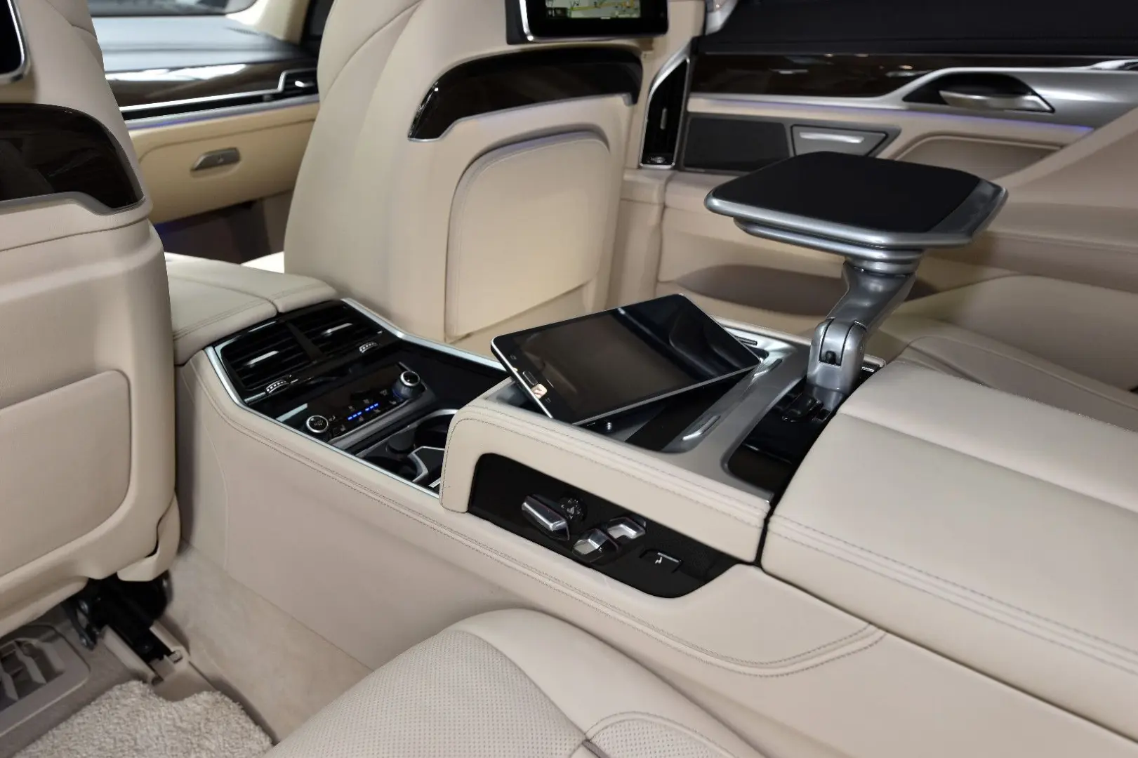745 L e xDrive  First Class  MEGA AUSSTATTUNG