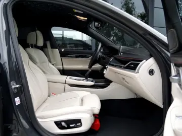 7 Lim 750 i xDrive M Sport Massage/Laser/Luft.