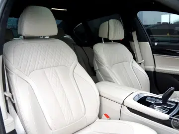 7 Lim 750 i xDrive M Sport Massage/Laser/Luft.