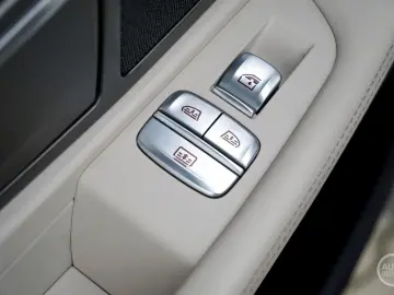7 Lim 750 i xDrive M Sport Massage/Laser/Luft.