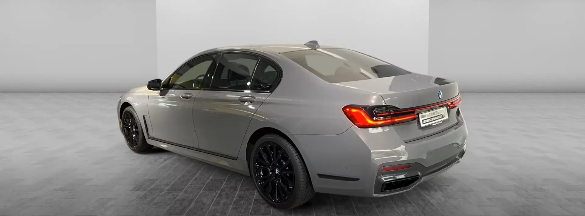 730d xDrive Limousine M Sport Standheizung AHK