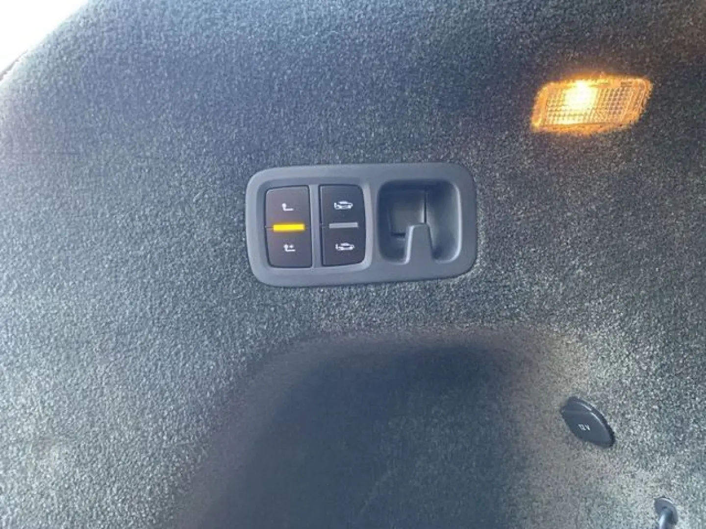 Bentayga 4.0V8  Bentayga EWB Azure First Edition