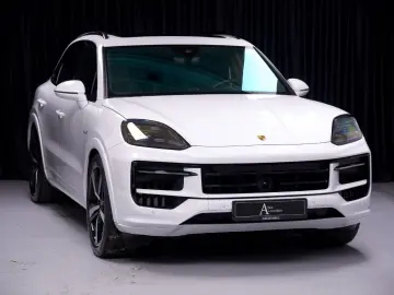 Cayenne E-Hybrid SportDesign*Sitzbel.*Pano*SoftC