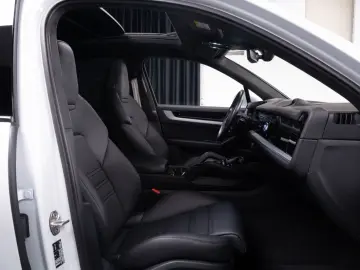 Cayenne E-Hybrid SportDesign*Sitzbel.*Pano*SoftC