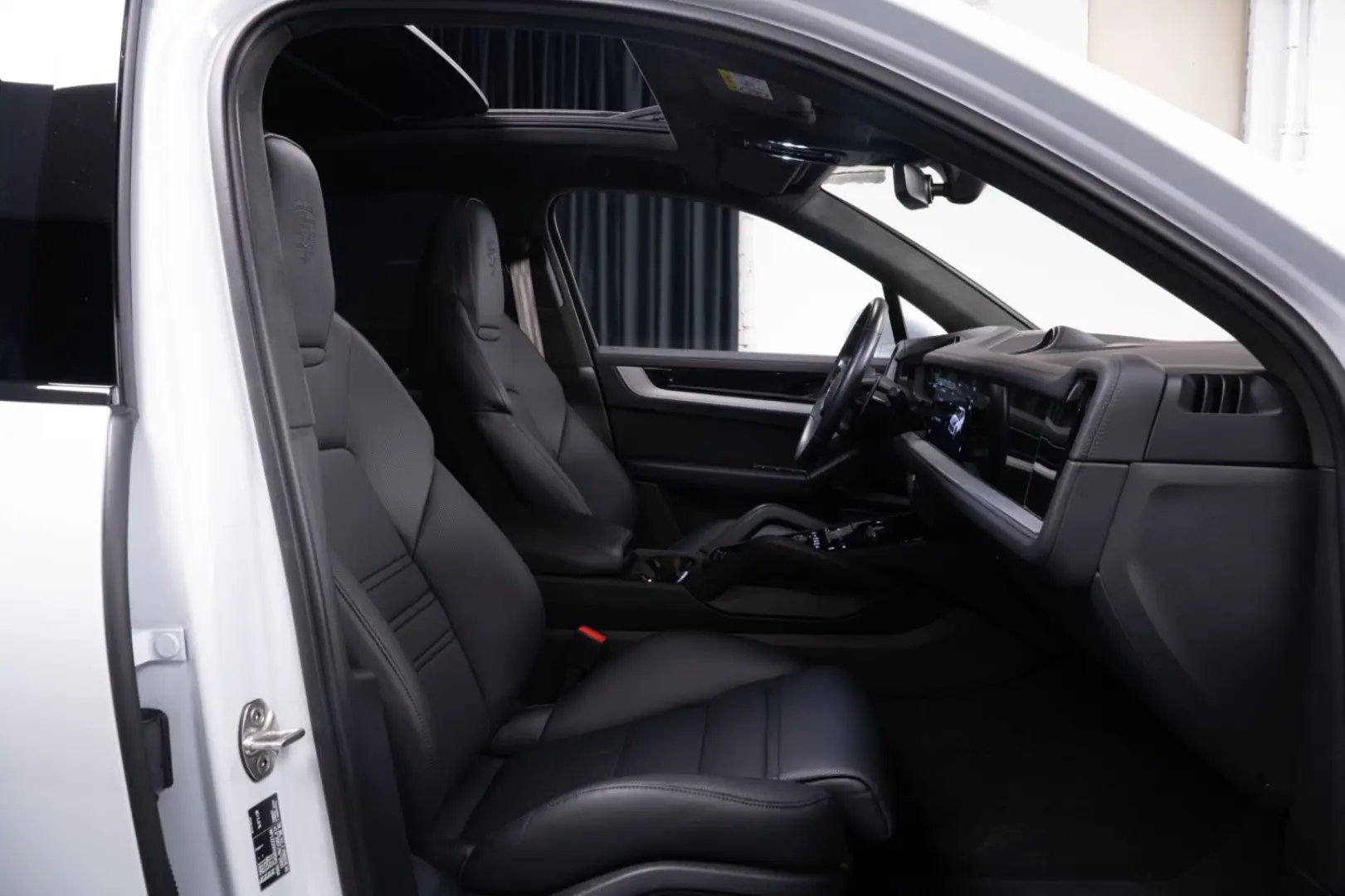 Cayenne E-Hybrid SportDesign*Sitzbel.*Pano*SoftC