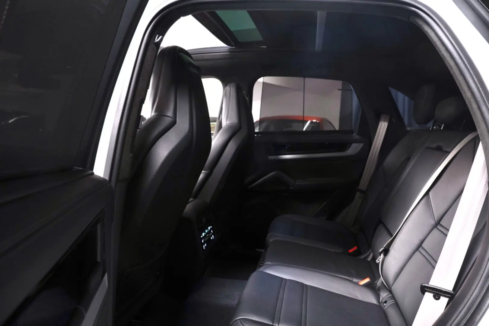 Cayenne E-Hybrid SportDesign*Sitzbel.*Pano*SoftC