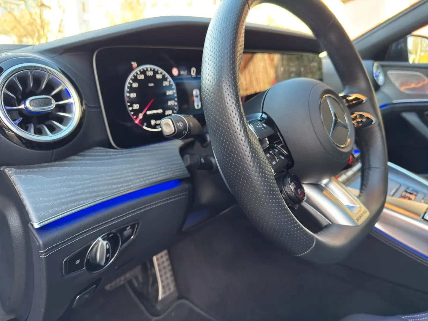 AMG GT 4-trg. 53 4Matic+Pano  Sonderlackirug