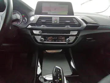 X3 xDrive20d xLine Navi el. AHK 360° SHZ LED Hif