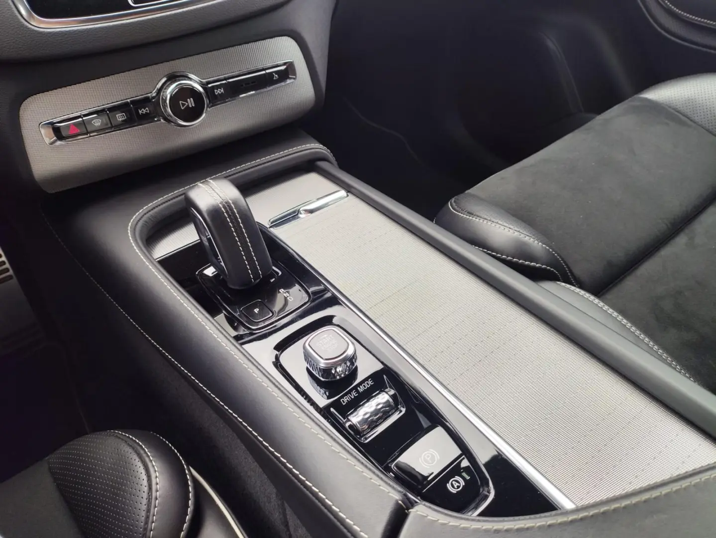 XC90 D5 R-Design AWD STHZ Pano H&K