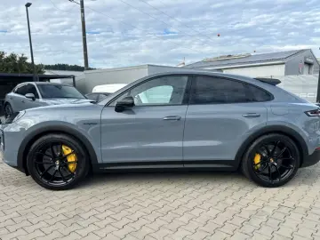 Porsche Cayenne Turbo E-Hybrid Coupe GT-Paket