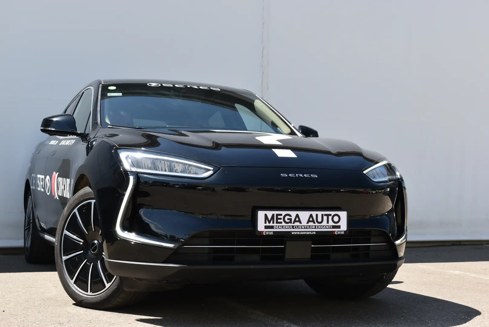 SERES 5 EV- Coupe Sport SUV - 100% electric