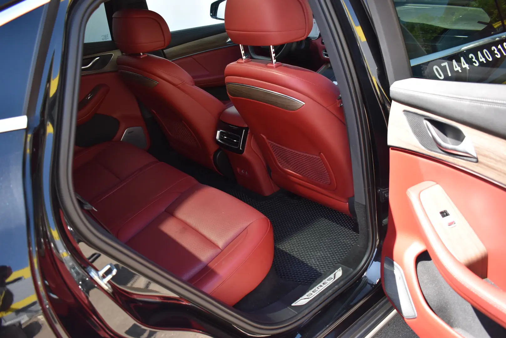 SERES 5 EV- Coupe Sport SUV - 100% electric