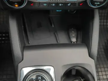 Ford Kuga Titanium 2.0 AWD 190CP