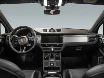 Macan T
