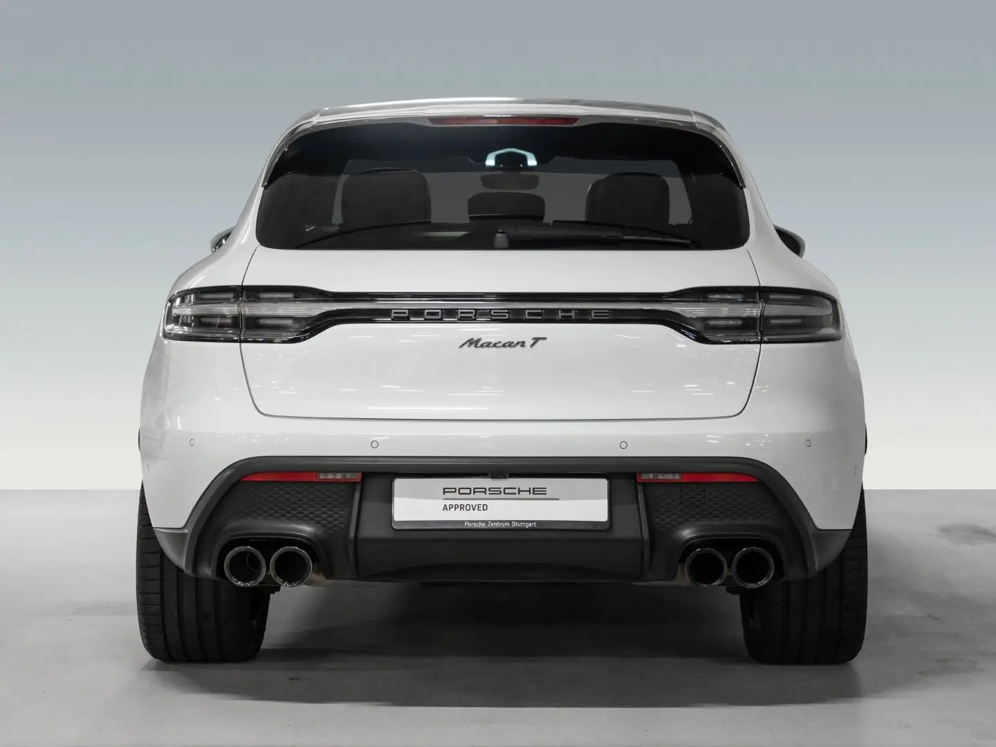 Macan T