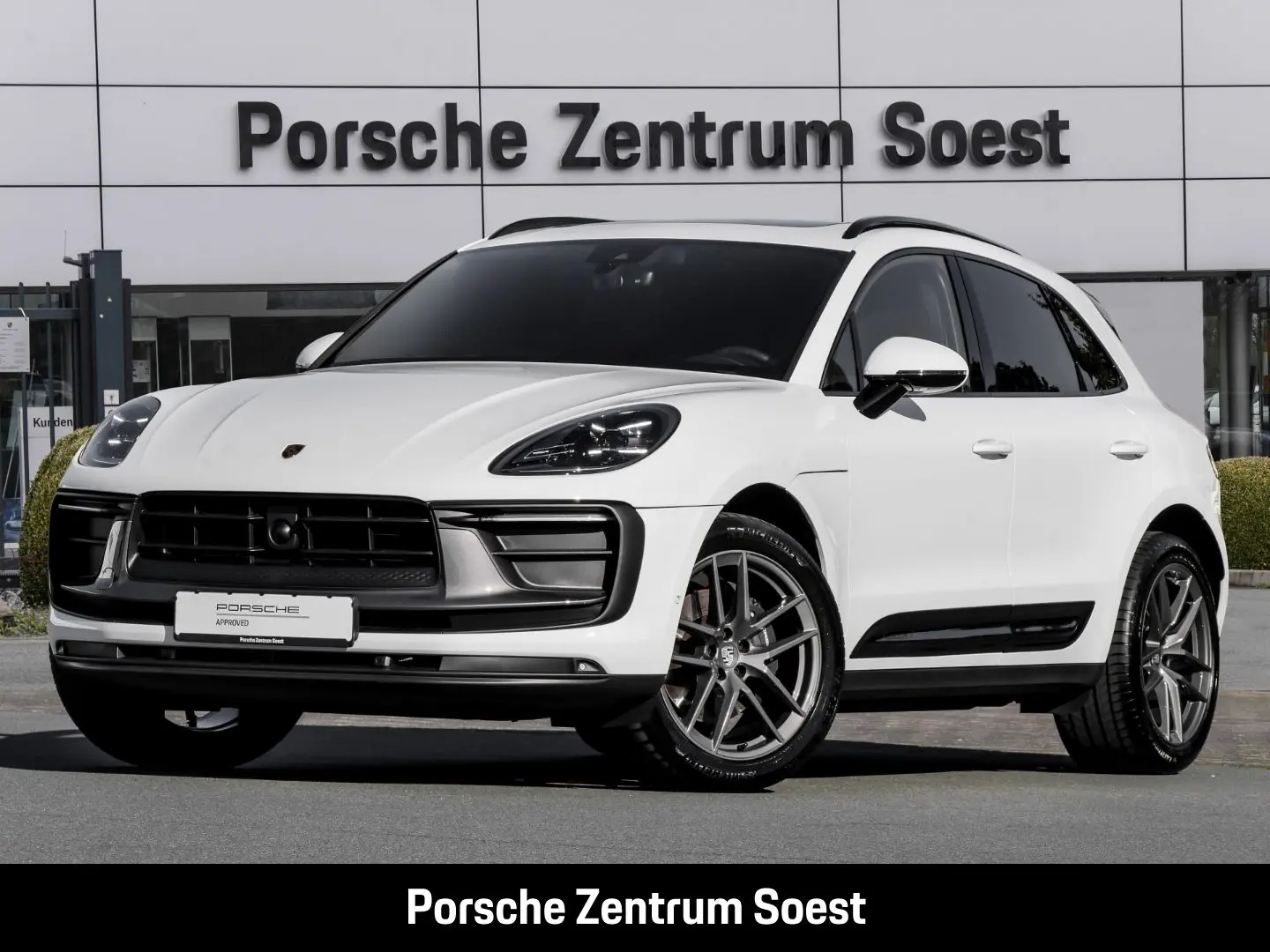 Macan T