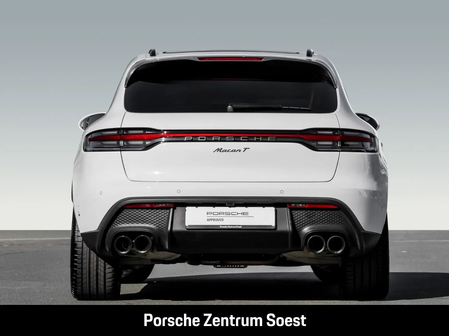 Macan T