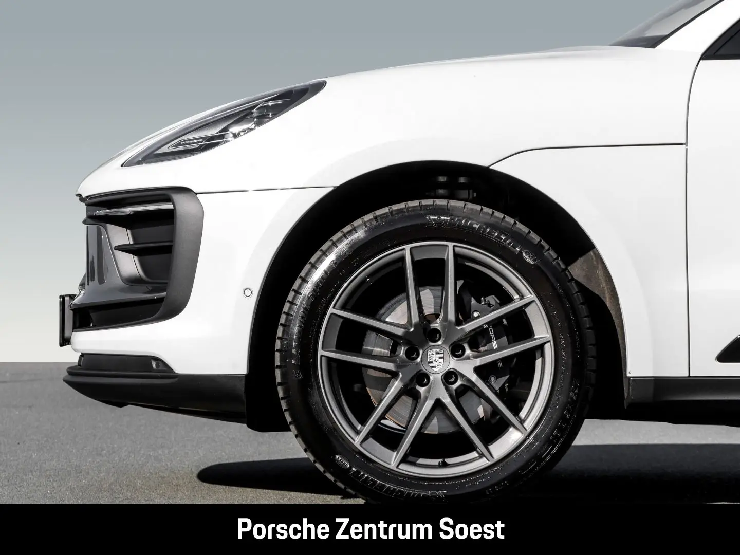 Macan T