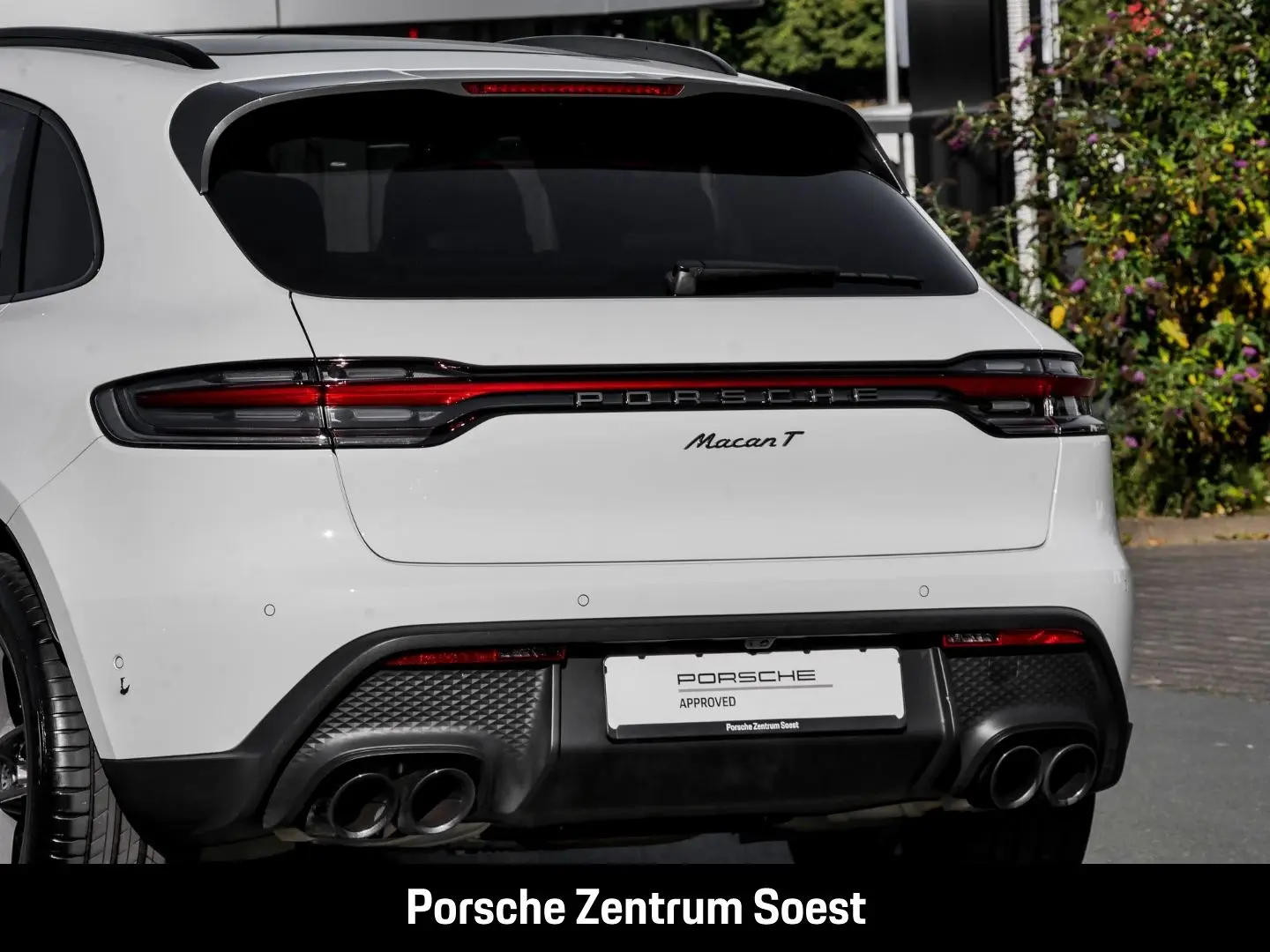Macan T