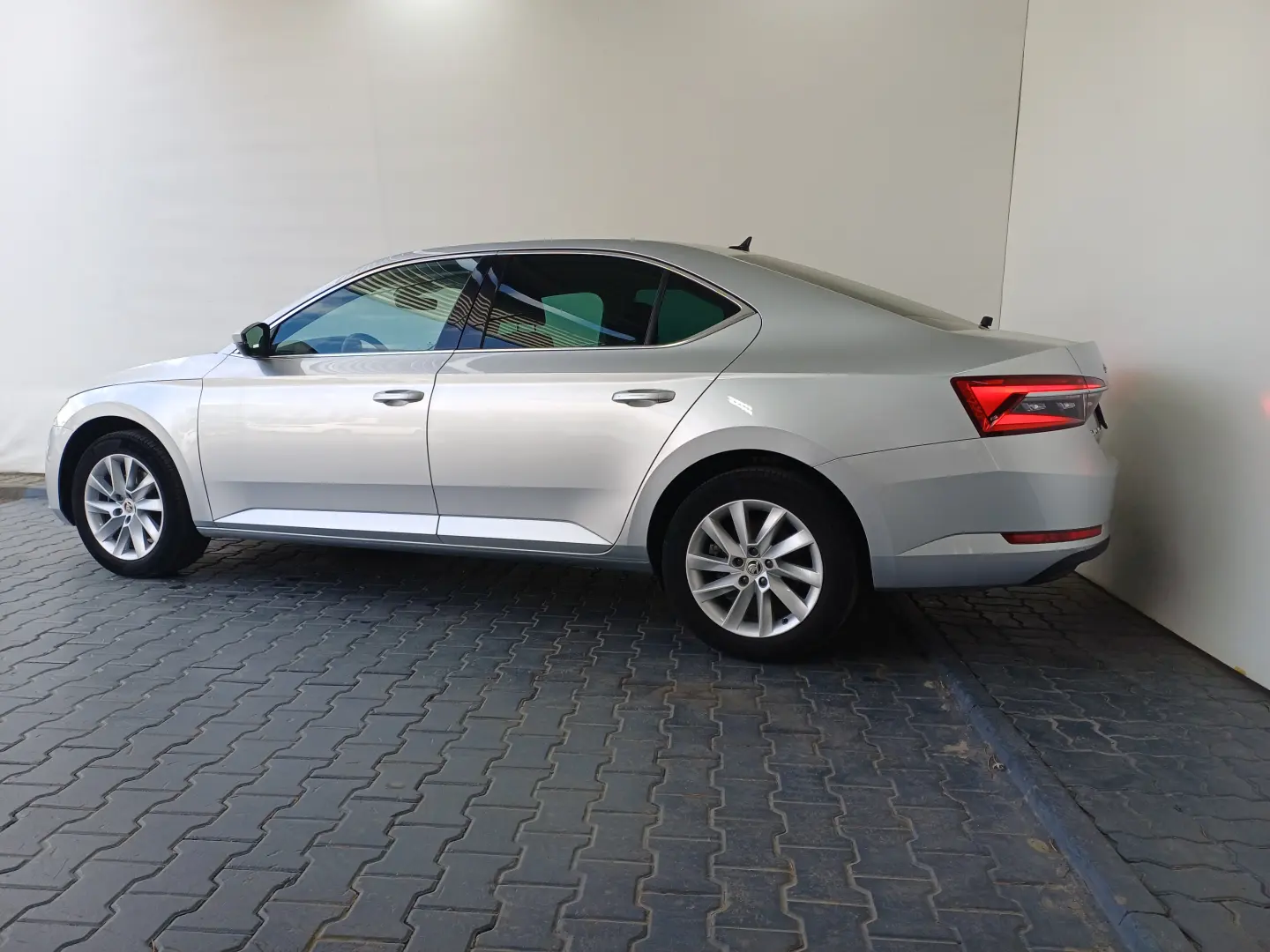 Škoda Superb AMBITION 1.5 TSI DSG