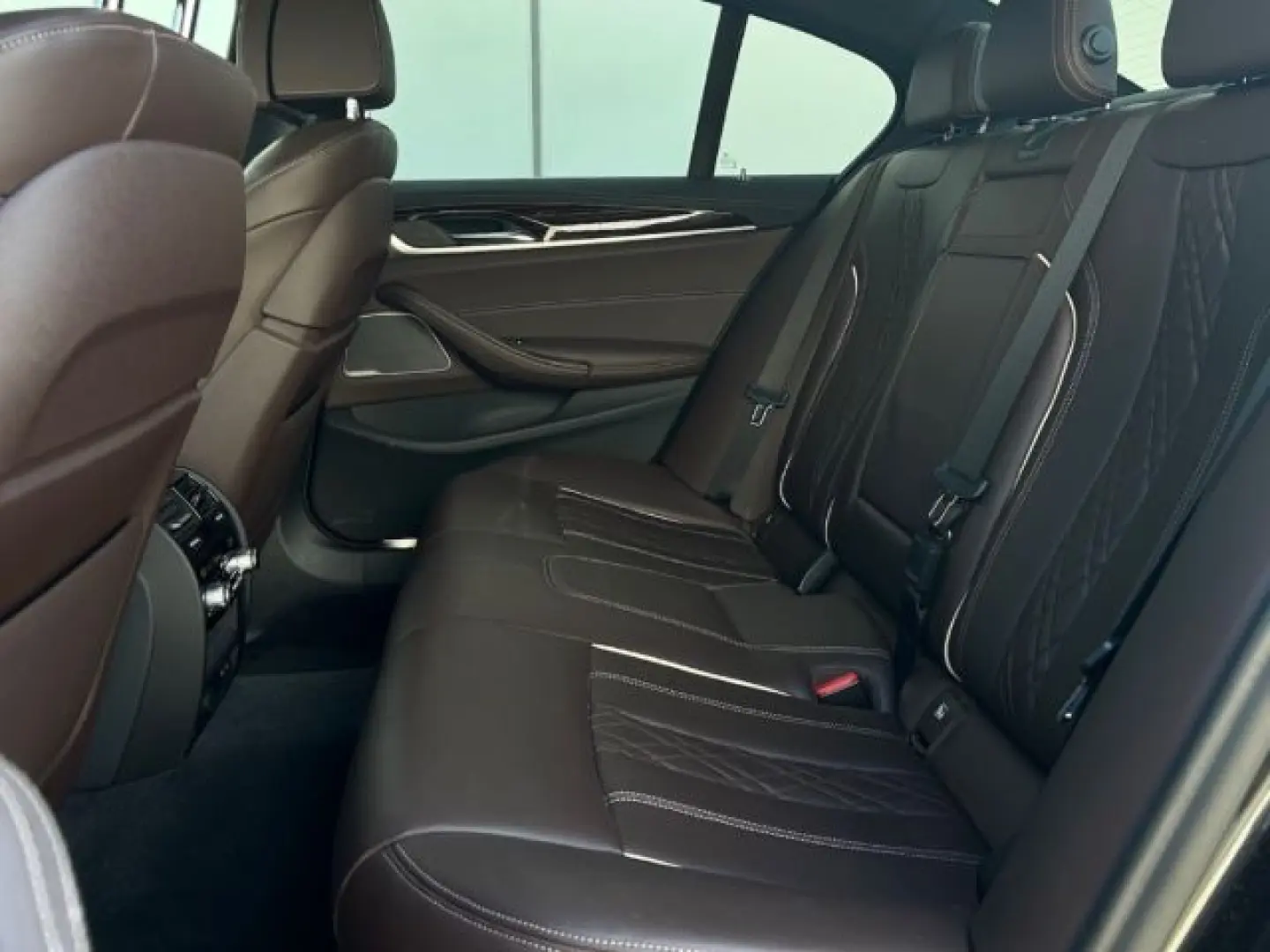 540 dA xDrive Lim Luxury Line H/K HUD Parkass