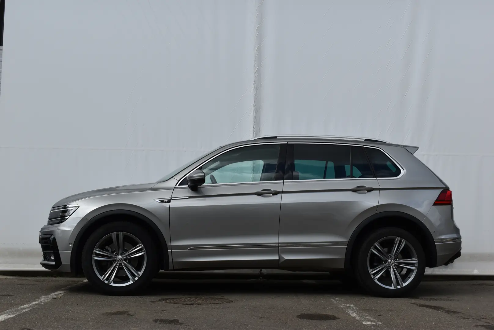 VW TIGUAN R-LINE 2.0 DSG
