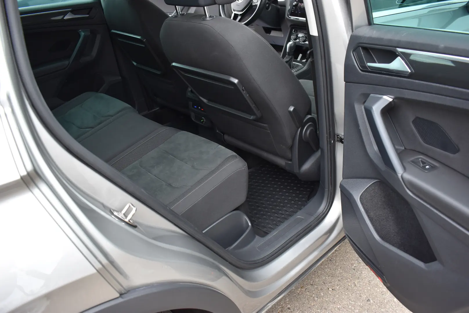 VW TIGUAN R-LINE 2.0 DSG