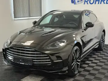 Aston Martin  DBX 707   Minotaur Green