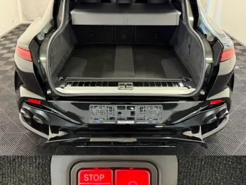 Aston Martin  DBX 707 / Minotaur Green