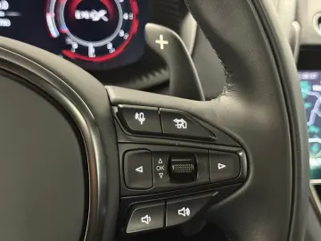 Aston Martin  DBX 707 / Minotaur Green