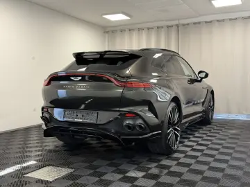 Aston Martin  DBX 707 / Minotaur Green
