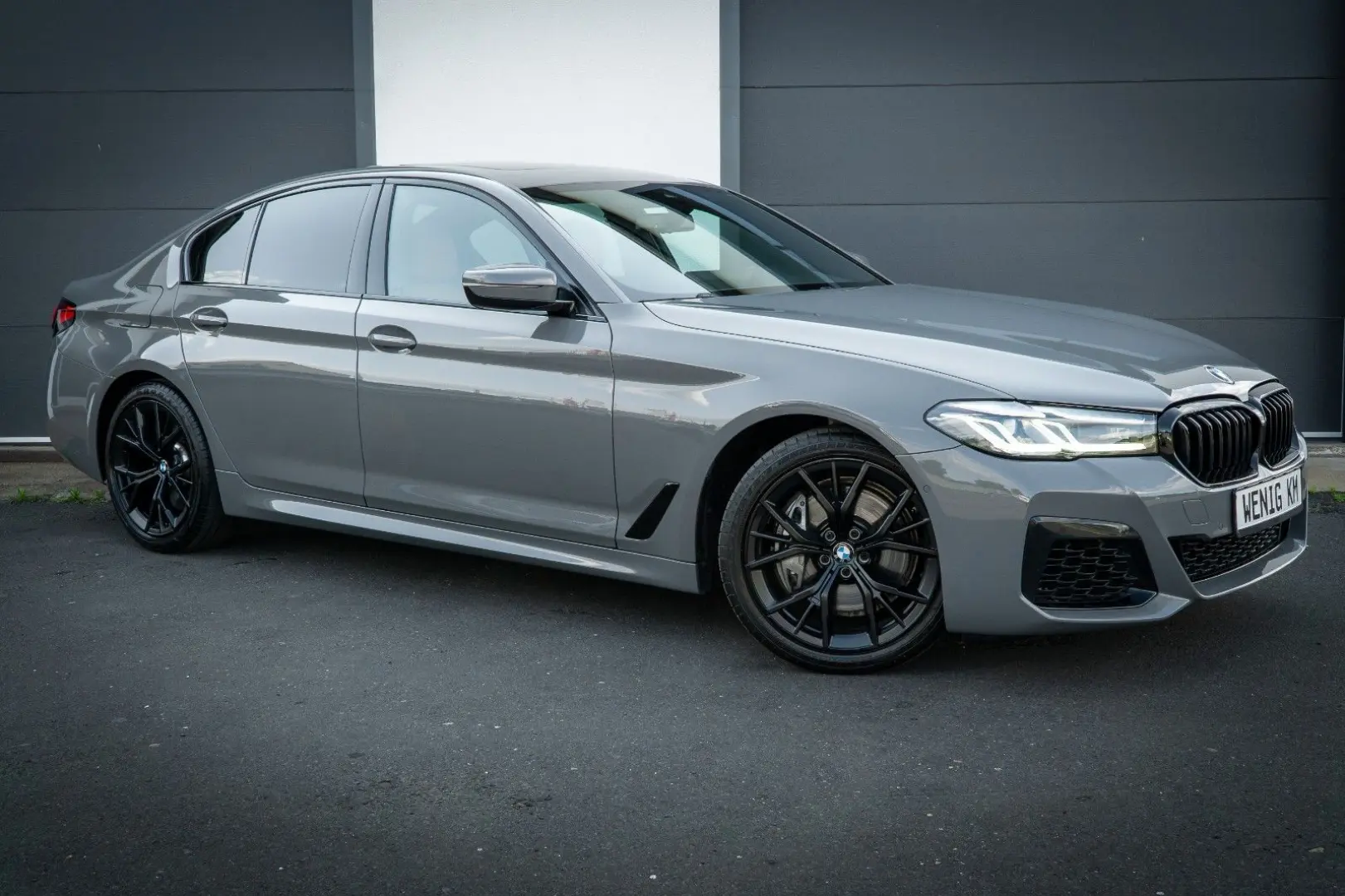 540i Limousine M-Sport - xDrive/LED/SHZ/HiFi/R19