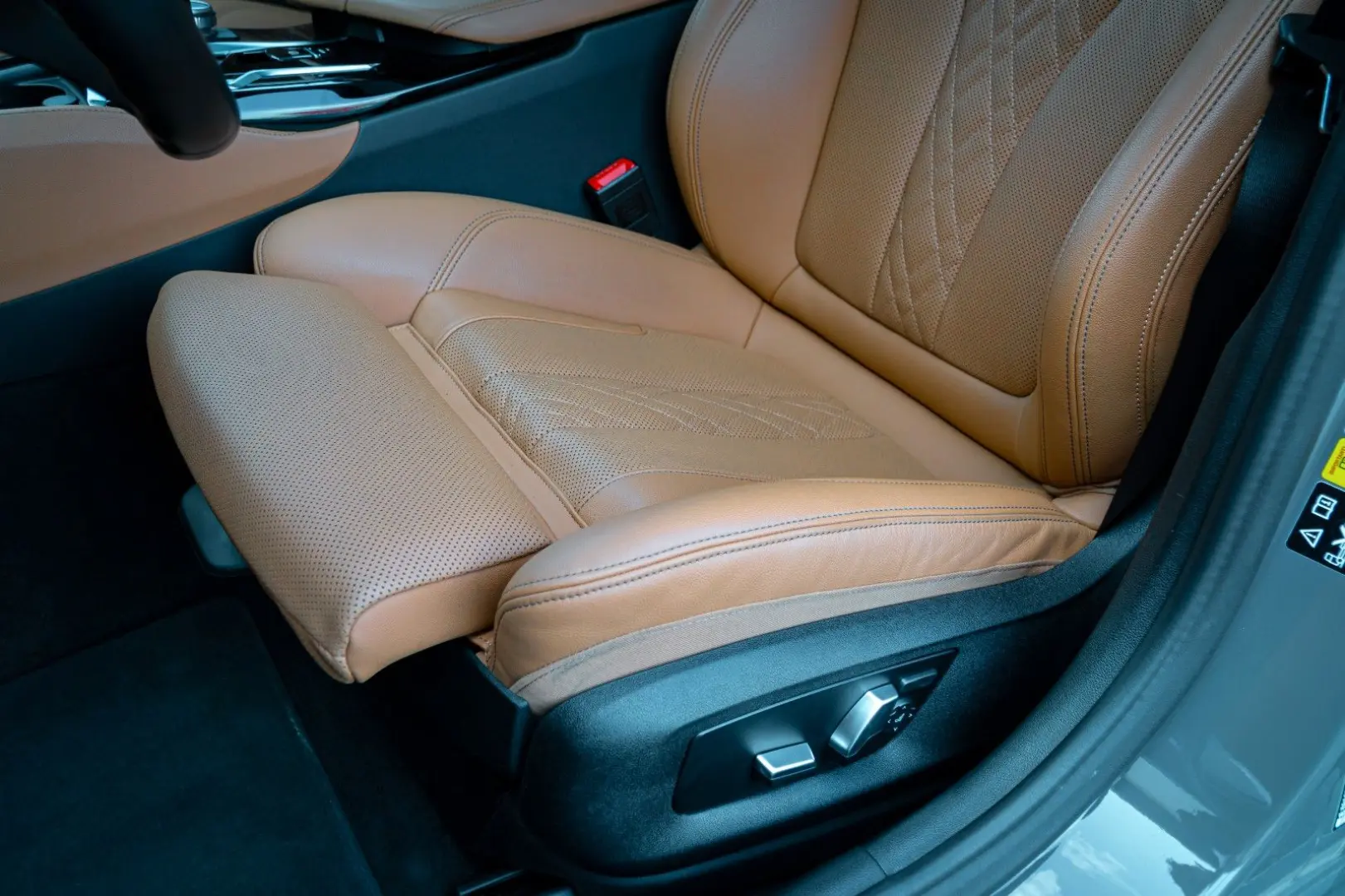540i Limousine M-Sport - xDrive/LED/SHZ/HiFi/R19