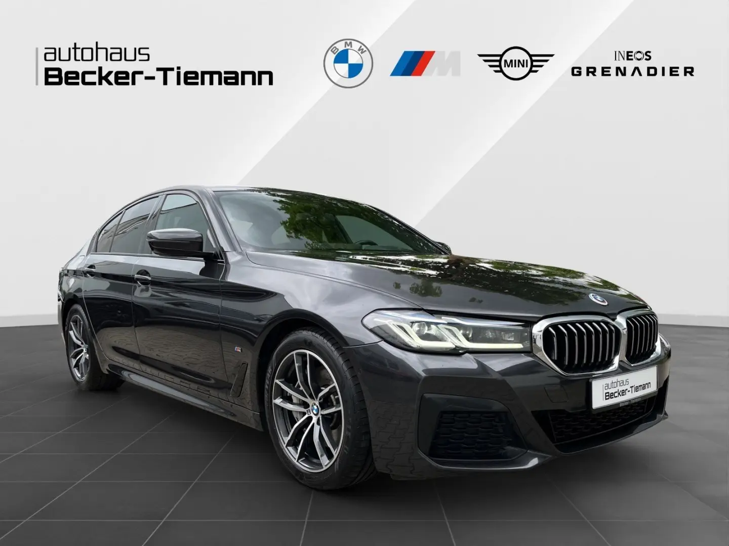540d xDrive Lim. M-Sport Leder HUD Laser AHK Dri