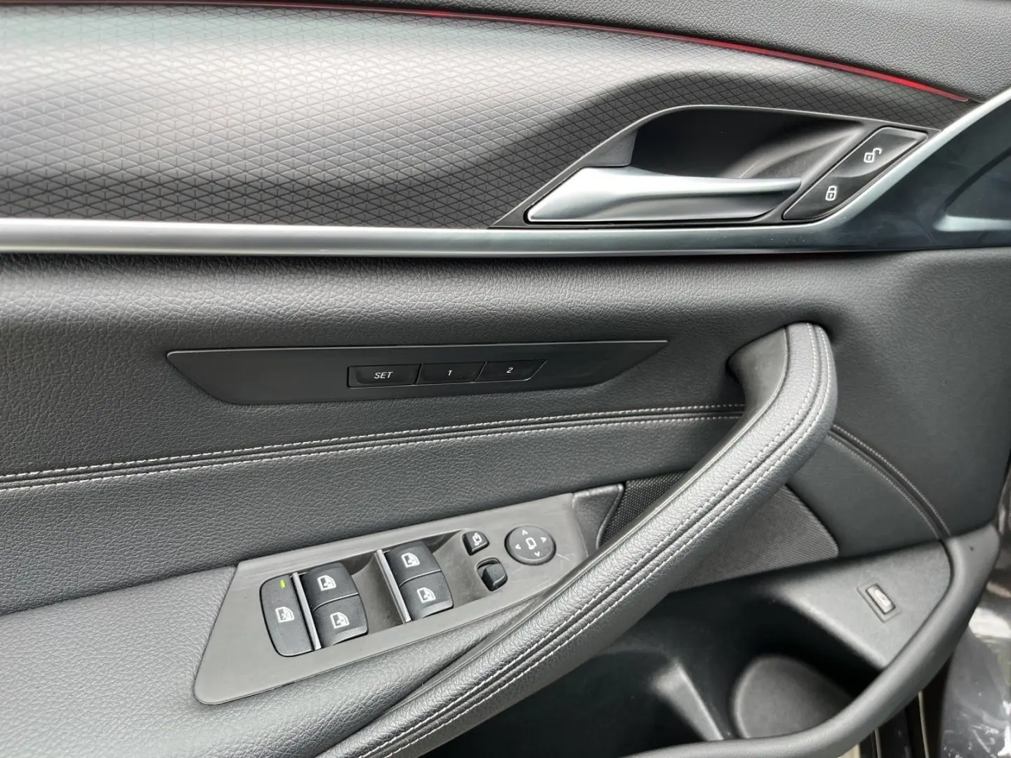 540d xDrive Lim. M-Sport Leder HUD Laser AHK Dri