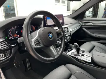 540d xDrive Lim. M-Sport Leder HUD Laser AHK Dri