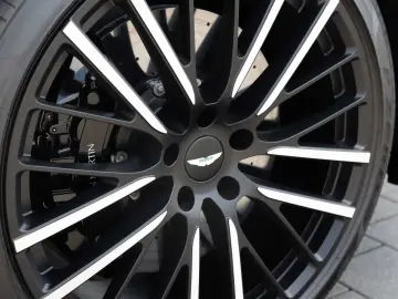 Aston Martin DBX 707 V8 4x4