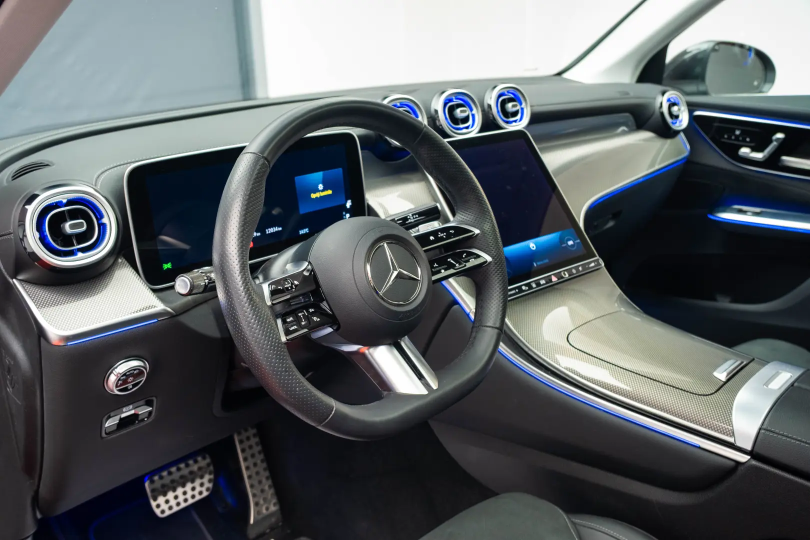 MERCEDES-BENZ GLC 200 4M - AMG LINE