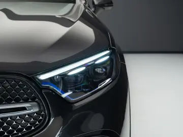 MERCEDES-BENZ GLC 200 4M - AMG LINE