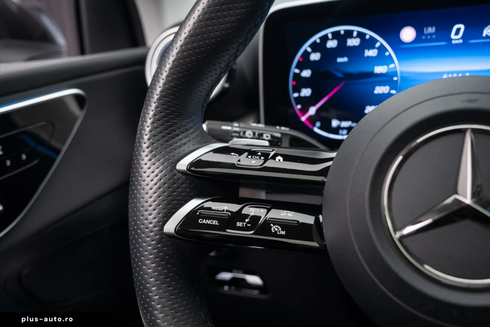 MERCEDES-BENZ GLC 200 4M - AMG LINE