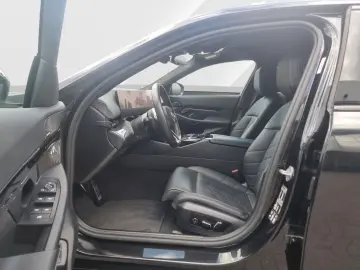 540d xDrive Limousine