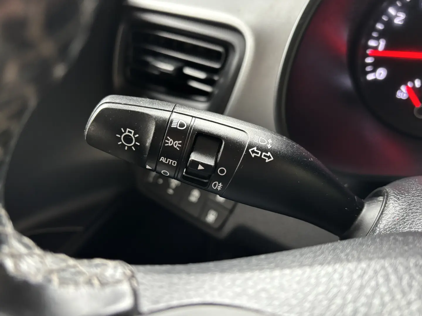 Kia Stonic 1.2 MPI 5MT Trend