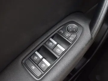 MITSUBISHI ASX 1.6 HIBRID