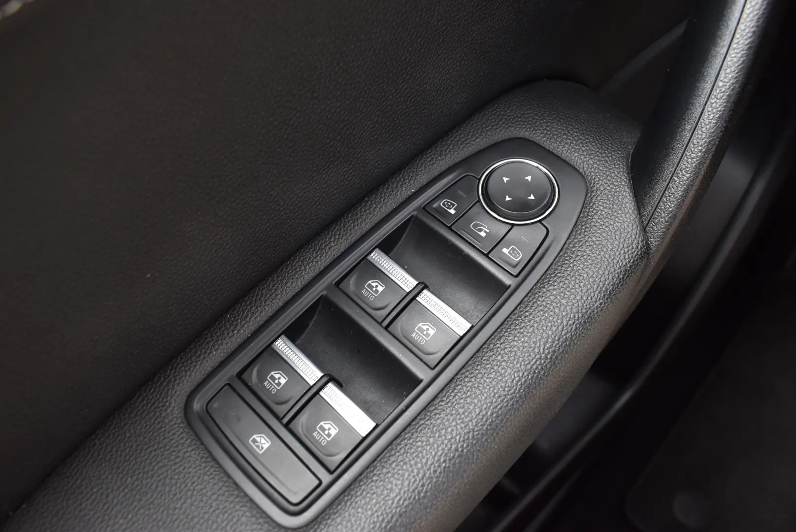 MITSUBISHI ASX 1.6 HIBRID