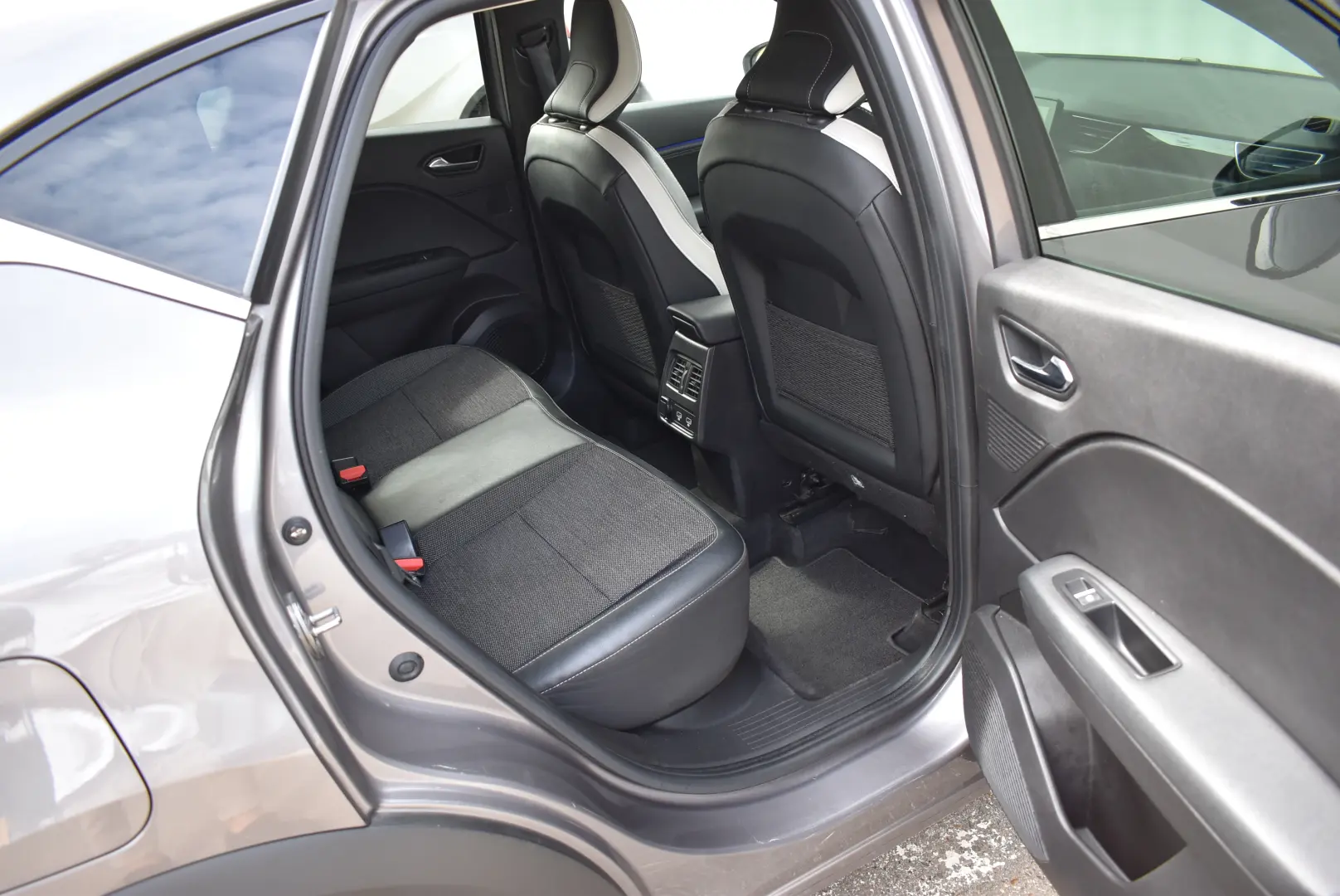 MITSUBISHI ASX 1.6 HIBRID