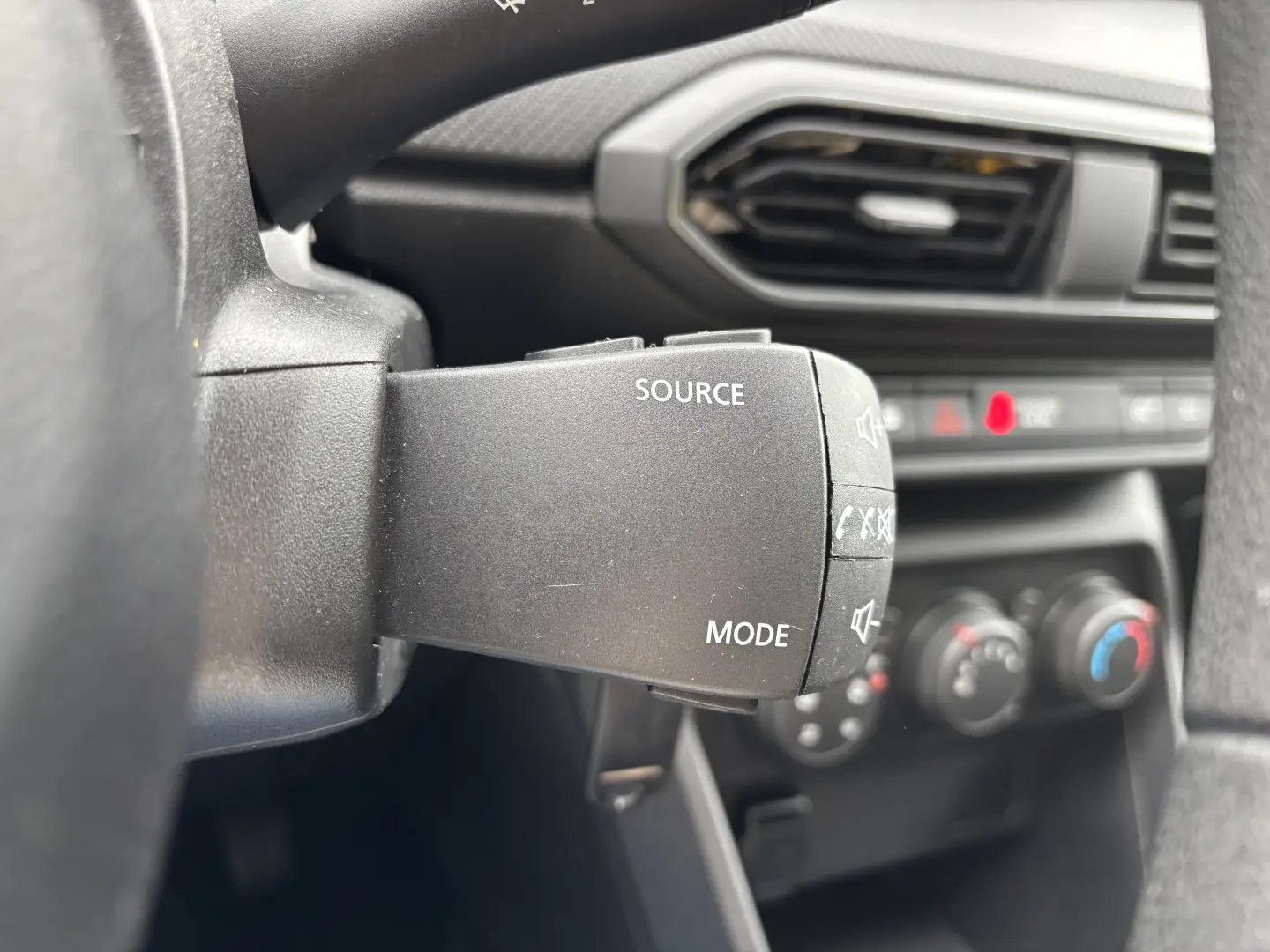 Dacia Logan TCe 90 Essential
