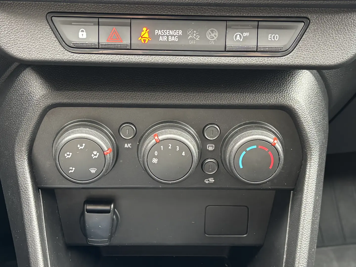 Dacia Logan TCe 90 Essential