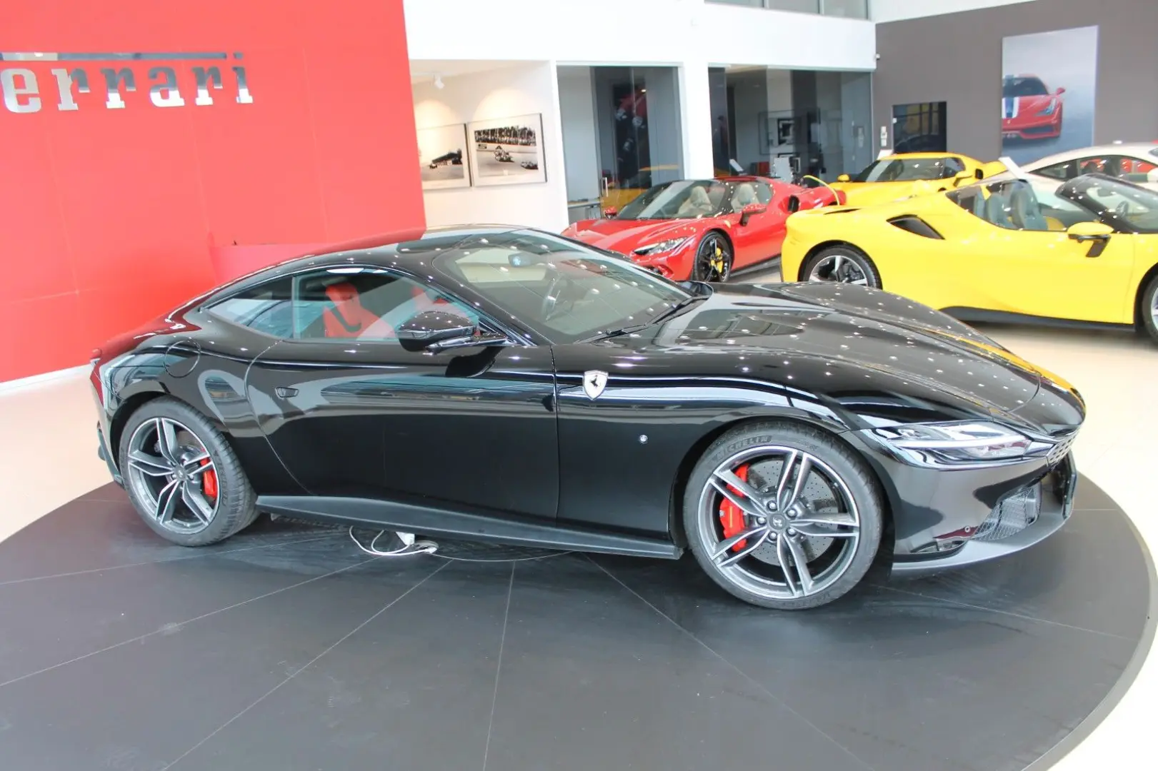 Roma 3.9 T V8 DCT