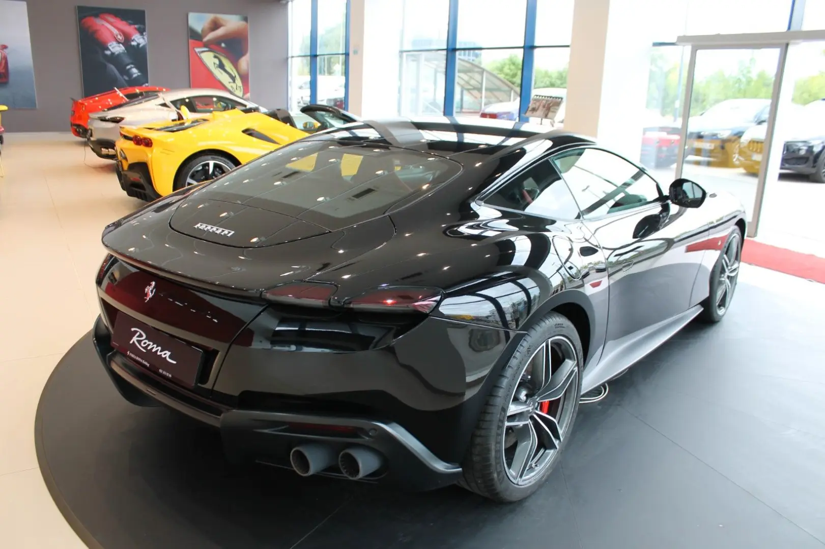 Roma 3.9 T V8 DCT