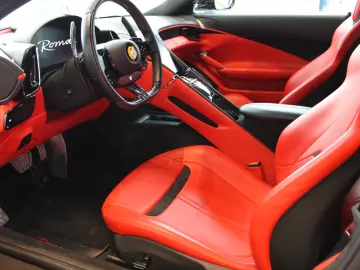 Roma 3.9 T V8 DCT